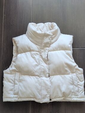 Thread & Supply Cropped Cream Puffer Vest
